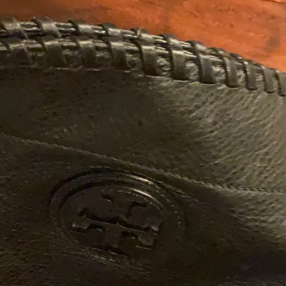 TORY BURCH Pebbled Leather 2-Way Crossbody Black - Picture 10 of 15